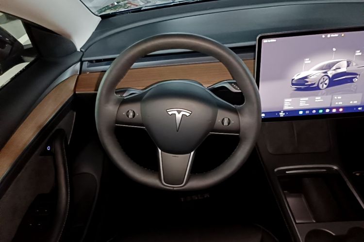 Tesla Model 3 2023 #11 Tesla Model 3 2023 car image #11