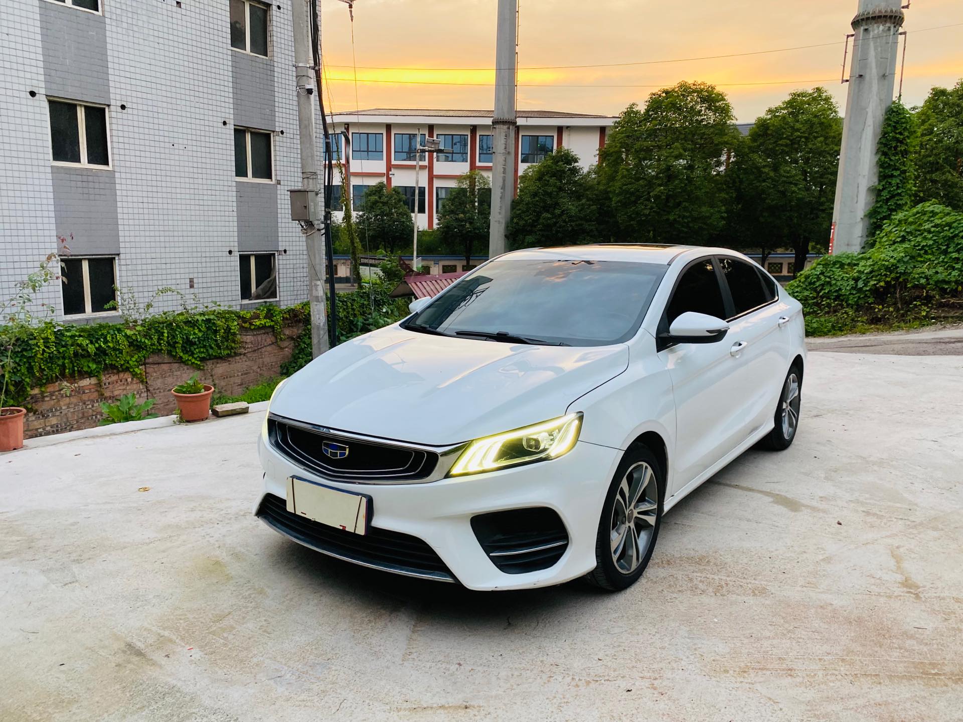 GEELY Binray 2019 GEELY Binray 2019 car image