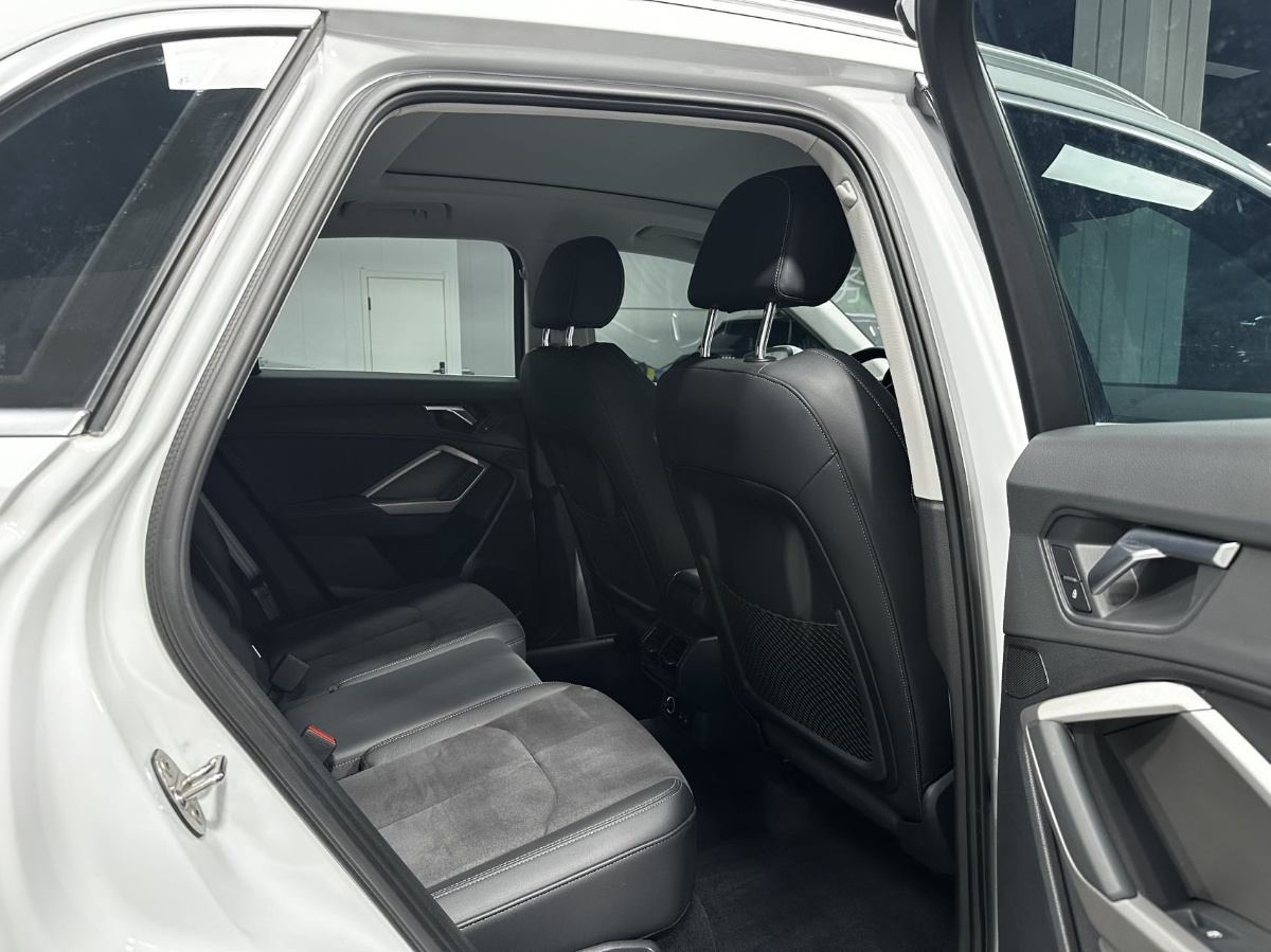 Audi Q3 2022 #6 Audi Q3 2022 car image #6