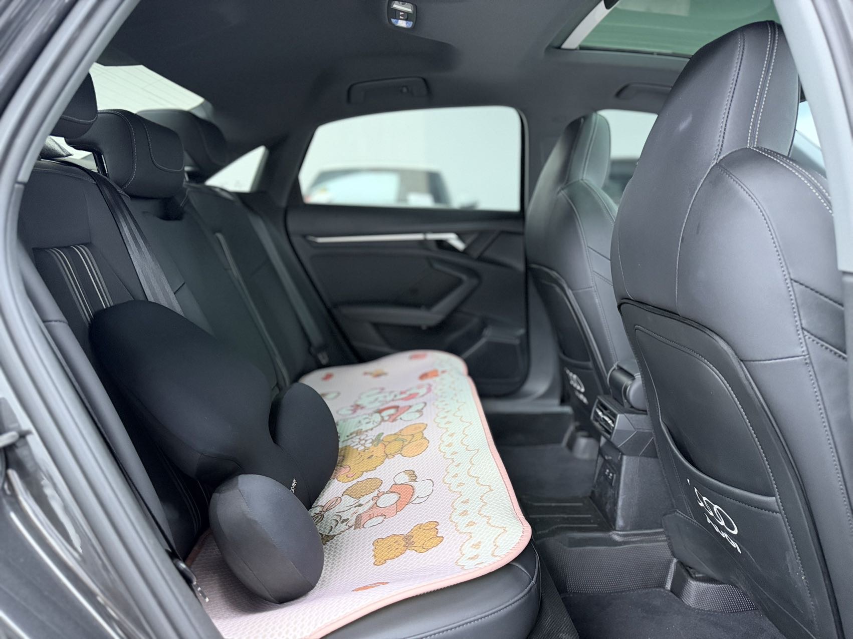 2023 immagine di auto #4