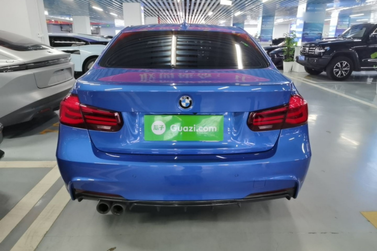 BMW 3 Series 2019 car image #6