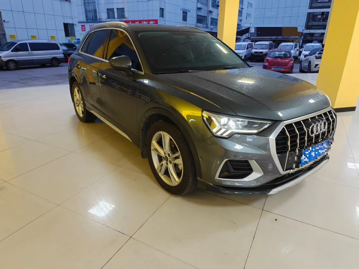 Audi Q3 2022 #3 Audi Q3 2022 صورة سيارة #3