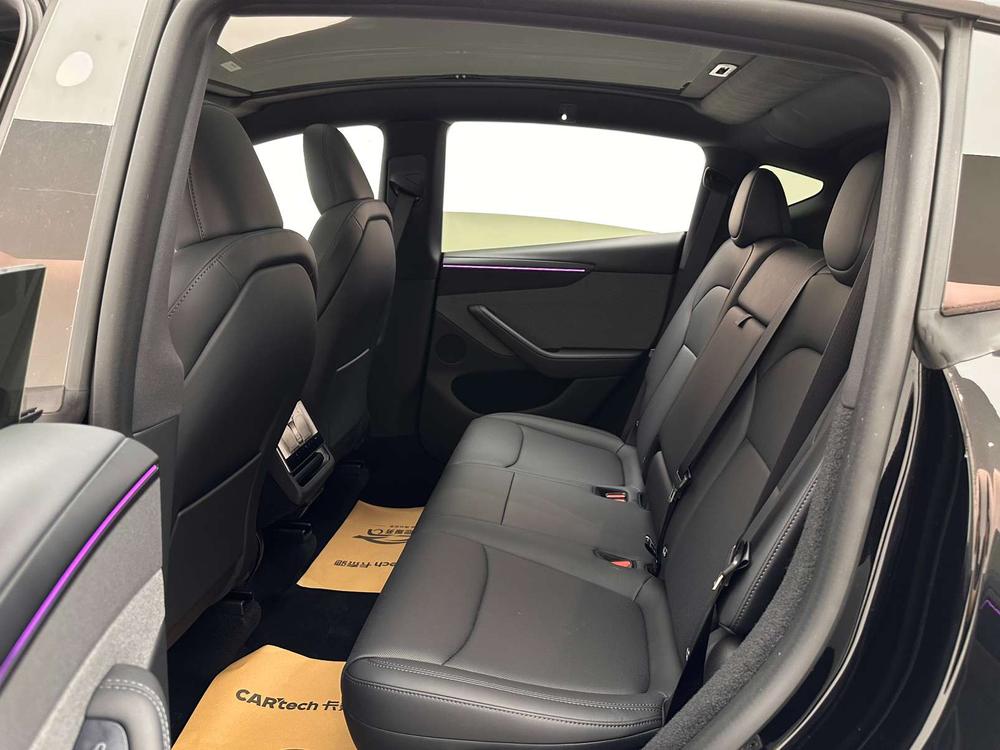 Tesla Model Y 2026 car image #21