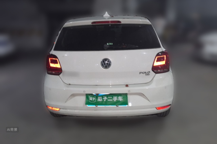 Volkswagen Polo 2015 car image #6