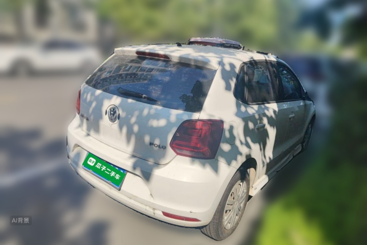 Volkswagen Polo 2015 car image #7