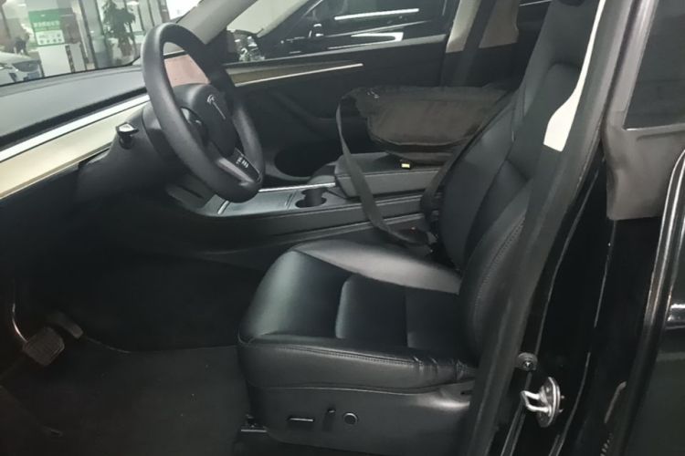 Tesla Model Y 2023 #15 Tesla Model Y 2023 immagine di auto #15