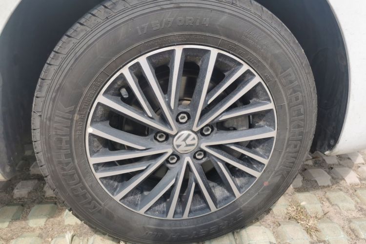 Volkswagen Santana 2021 car image #6