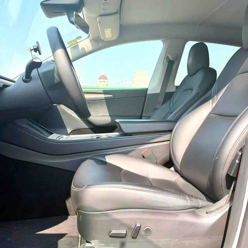 Tesla Model Y 2022 صورة سيارة #3