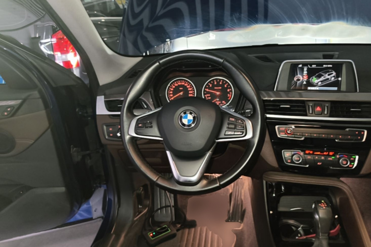 BMW X1 2017 car image #11