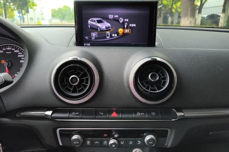 Audi A3 2018 #13 Audi A3 2018 car image #13