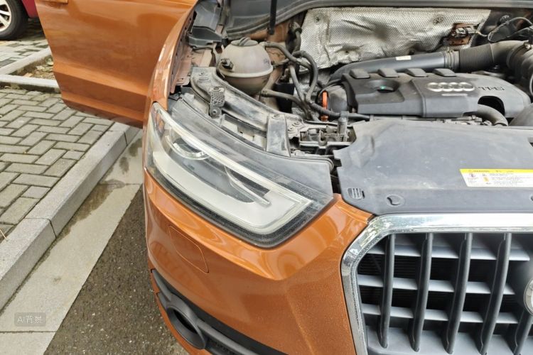 Audi Q3 2015 car image #8