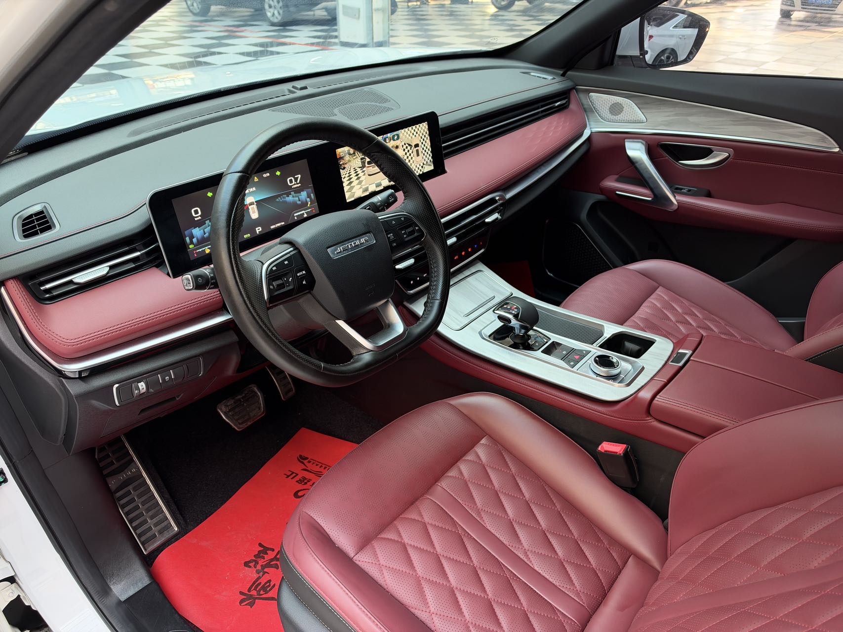 Jetour X70 PLUS 2023 car image #8