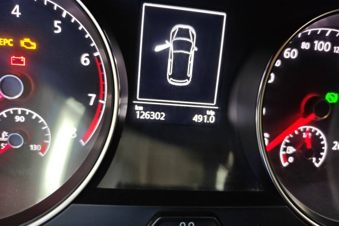 Volkswagen Golf 2015 car image #25