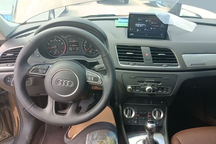 Audi Q3 2015 #10 Audi Q3 2015 car image #10