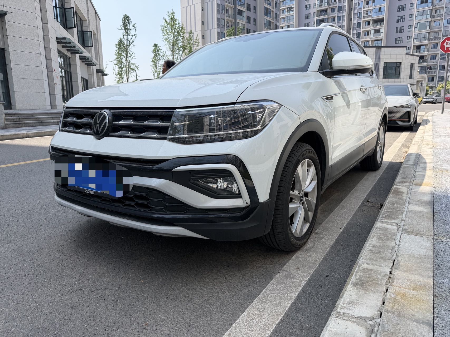 Volkswagen T-Cross 2023 car image 