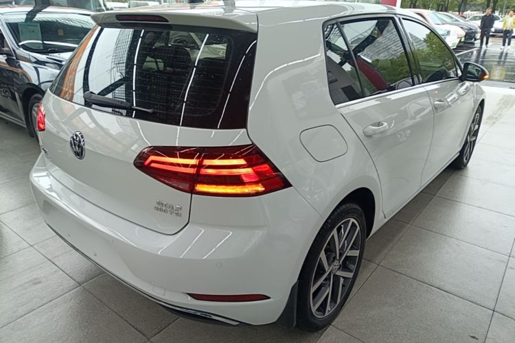 Volkswagen Golf 2020 #5 Volkswagen Golf 2020 car image #5