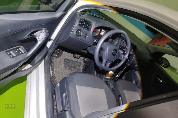 Volkswagen Polo 2018 car image #18