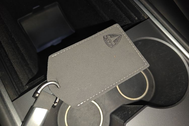 Tesla Model 3 2022 car image #14