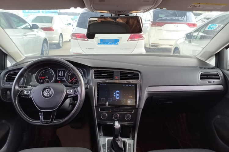 Volkswagen Golf 2018 #11 Volkswagen Golf 2018 car image #11