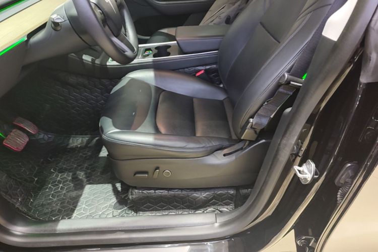 Tesla Model Y 2022 #15 Tesla Model Y 2022 car image #15