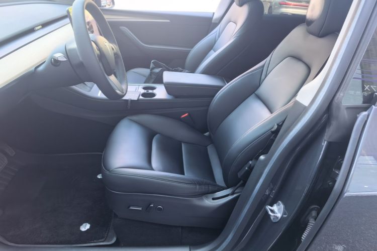 Tesla Model Y 2022 #17 Tesla Model Y 2022 car image #17