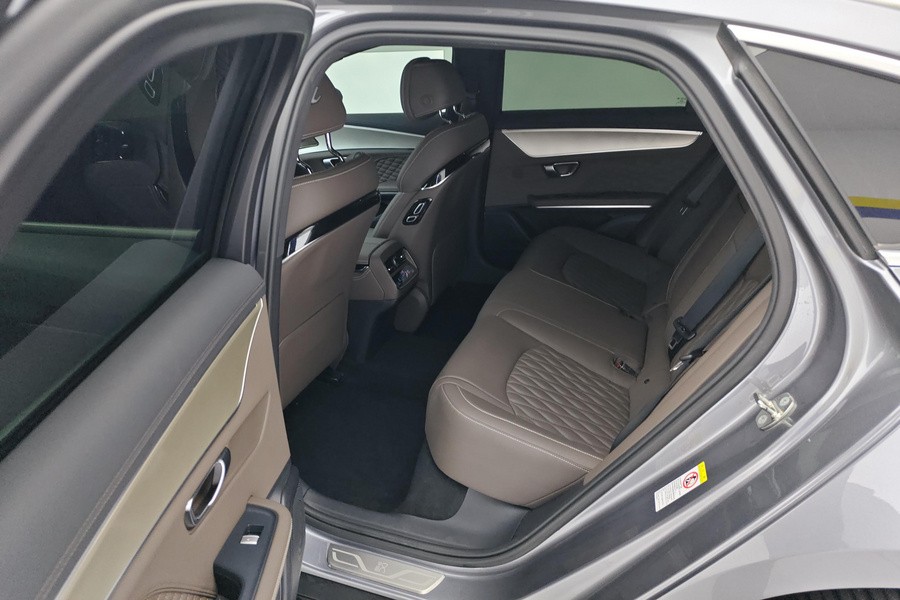 BYD Han 2024 صورة سيارة #8