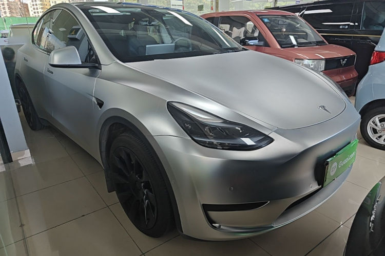 Tesla Model Y 2022 car image #4