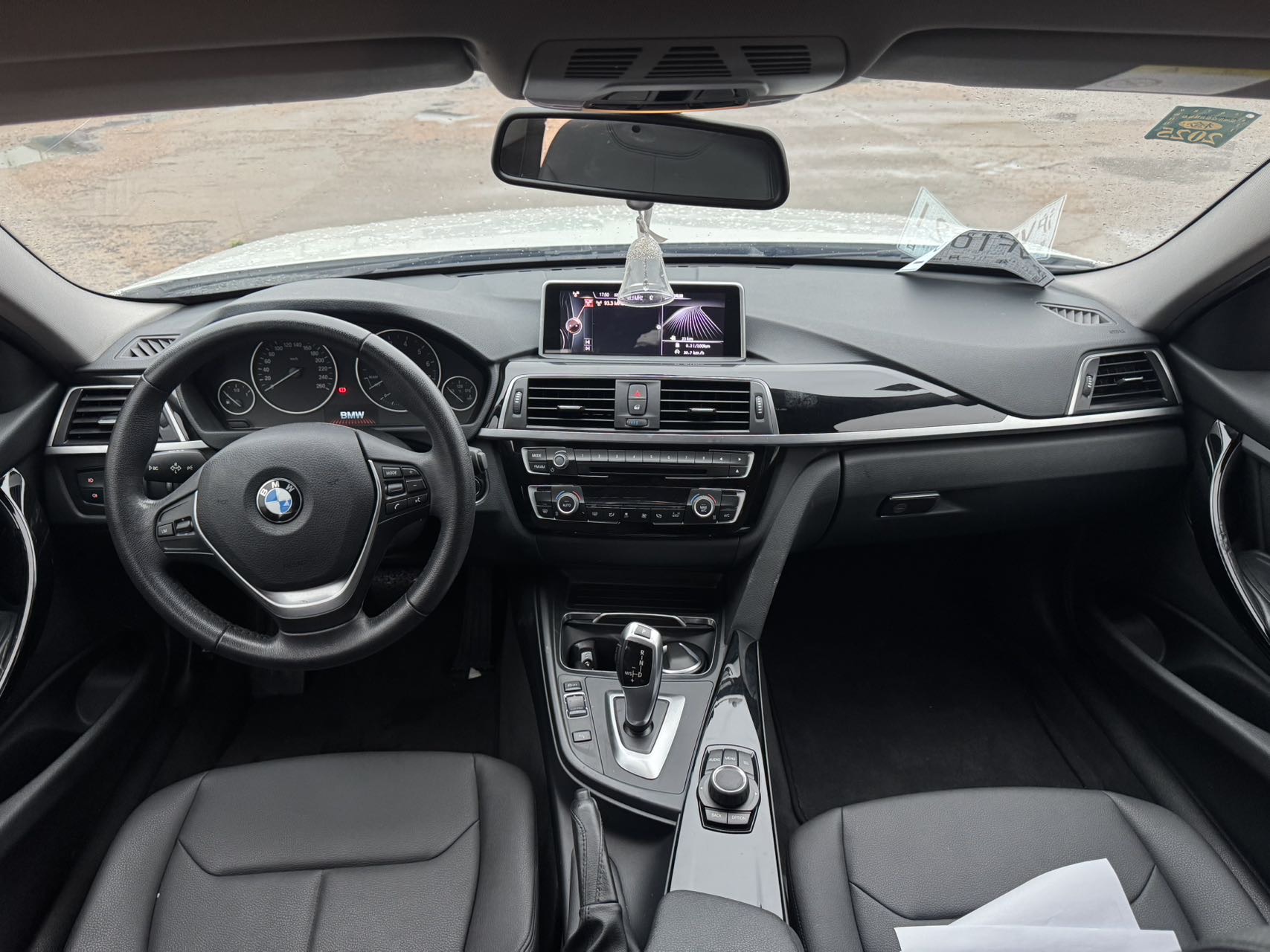 BMW 3 Series 2017 #4 BMW 3 Series 2017 car image #4
