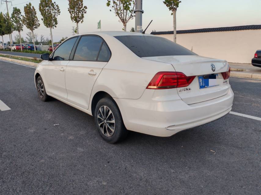 Volkswagen Santana 2017 car image #9