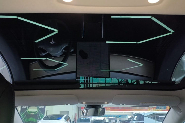 Tesla Model 3 2020 car image #18