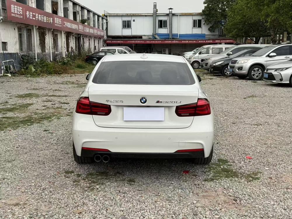 BMW 3 Series 2018 #6 BMW 3 Series 2018 car image #6