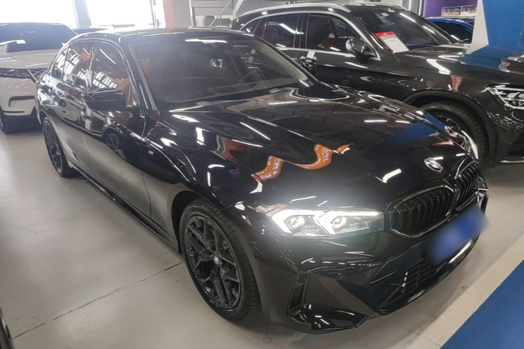 BMW 3 Series 2025 #4 BMW 3 Series 2025 car image #4