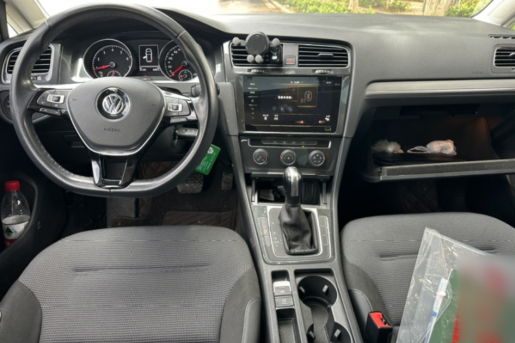 Volkswagen Golf 2020 #11 Volkswagen Golf 2020 car image #11