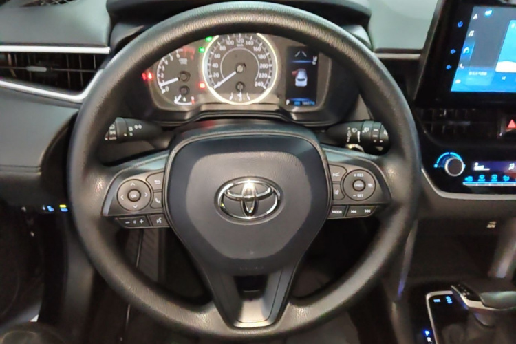 Toyota Corolla Cross 2023 car image #11