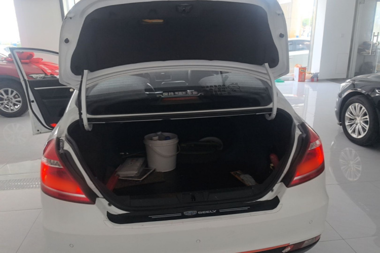 GEELY Emgrand 2015 car image #19