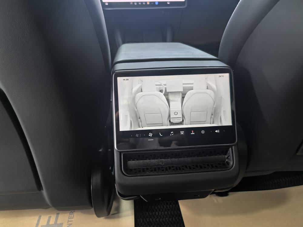 Tesla Model 3 2025 #10 Tesla Model 3 2025 car image #10