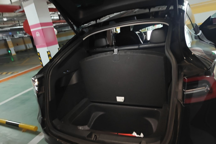 Tesla Model Y 2022 #19 Tesla Model Y 2022 car image #19