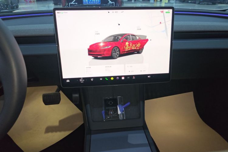 Tesla Model 3 2025 car image #13