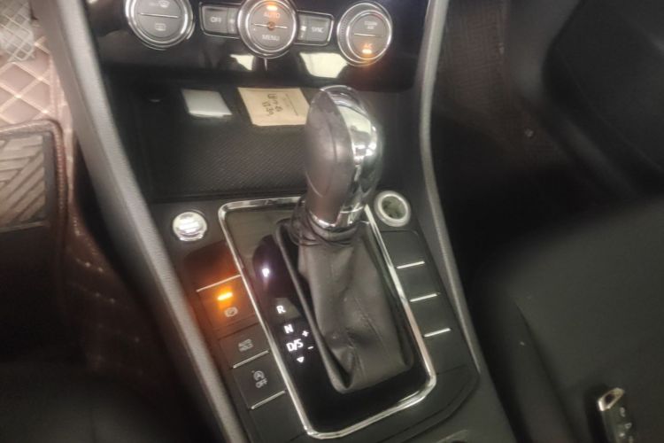 2019 #18 2019 immagine di auto #18