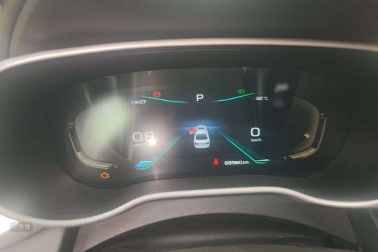 GEELY Emgrand 2019 car image #13