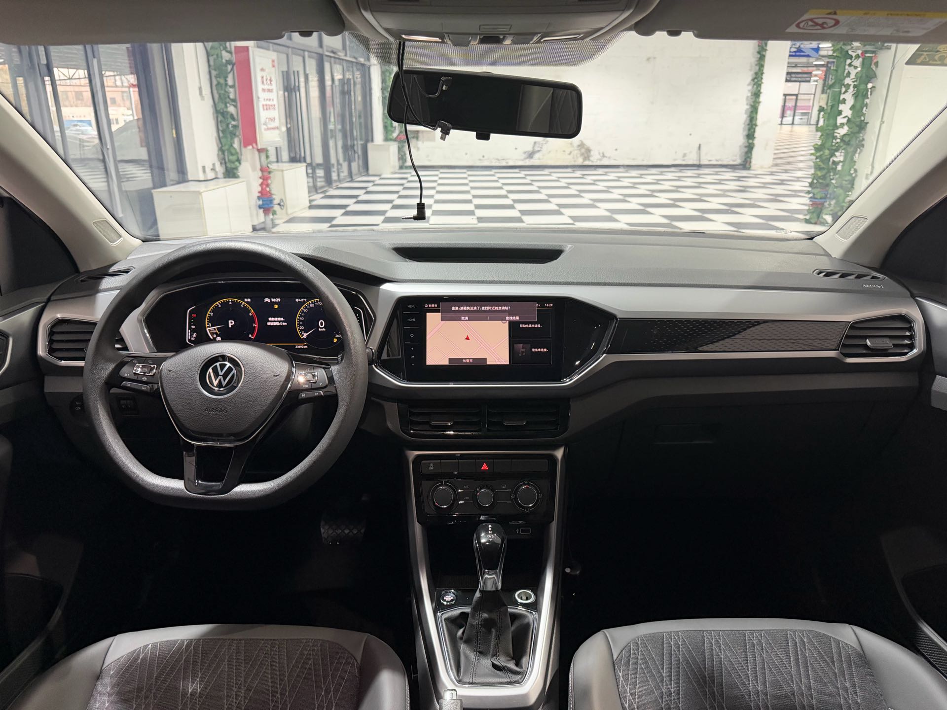 Volkswagen T-Cross 2022 изображение автомобиля #15