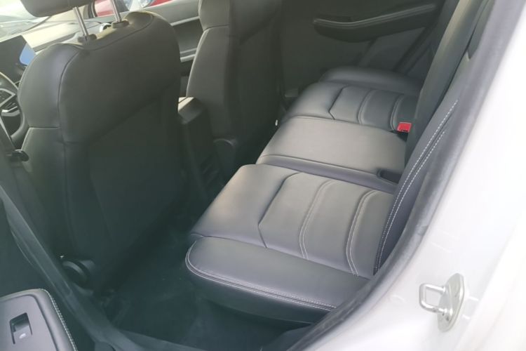 BYD Yuan New Energy 2019 #17 BYD Yuan New Energy 2019 car image #17