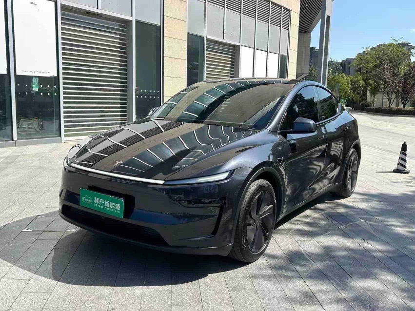 Tesla Model Y 2025 imagen de coche 