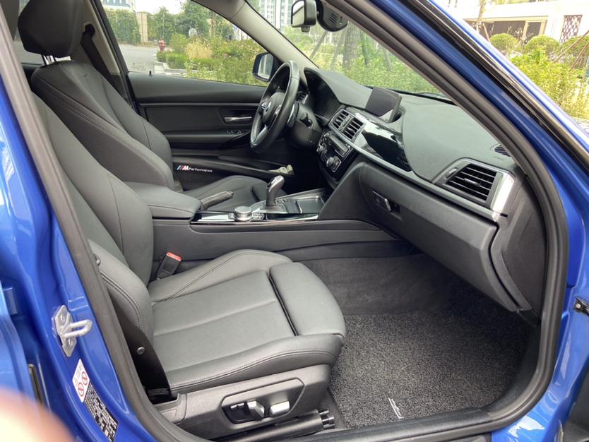 BMW 3 Series 2018 #12 BMW 3 Series 2018 car image #12