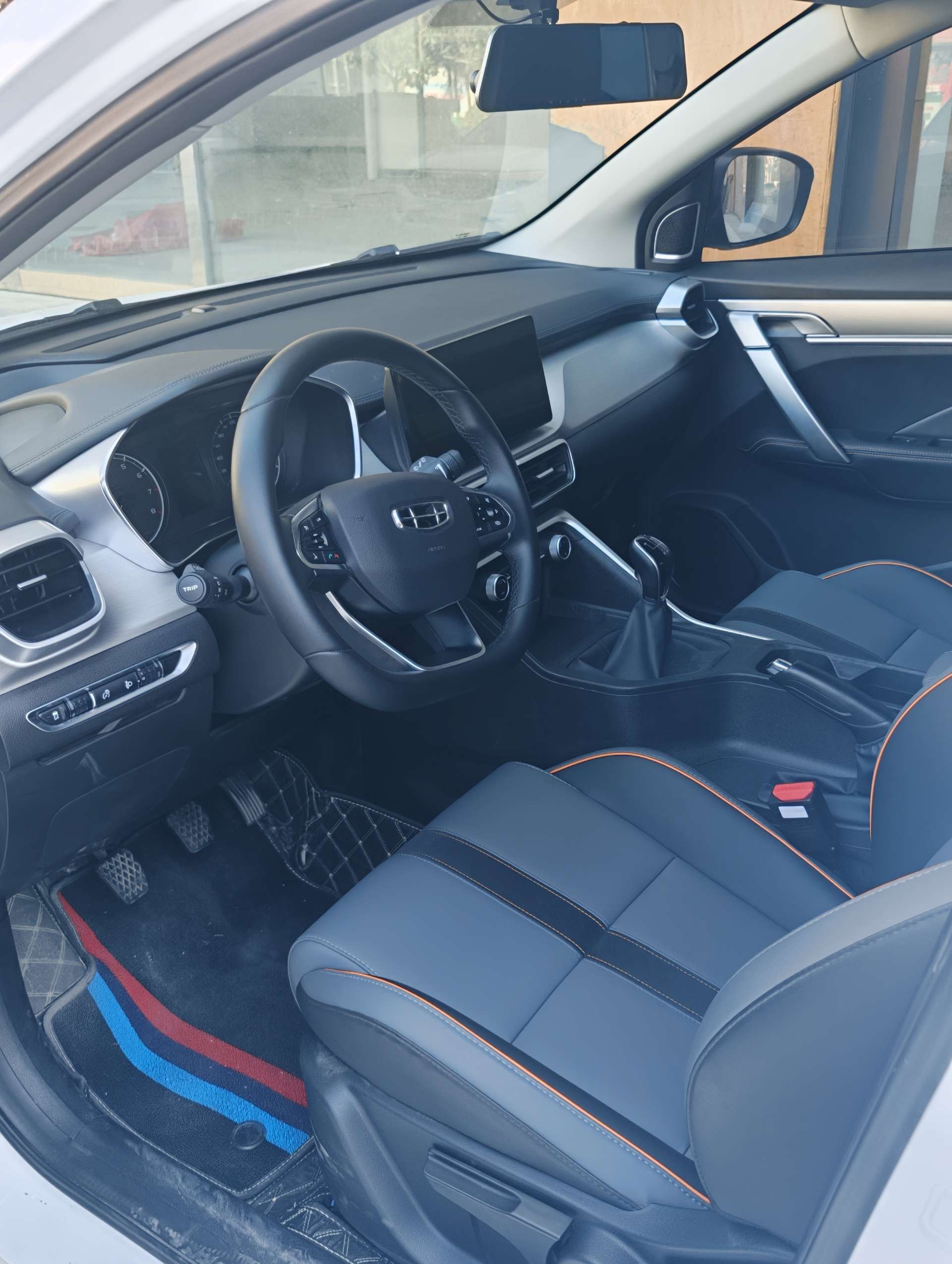GEELY Coolray 2023 #2 GEELY Coolray 2023 car image #2