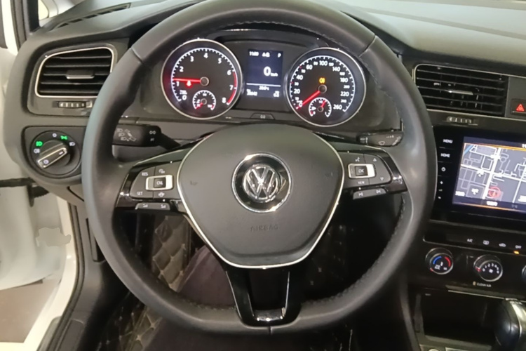 Volkswagen Golf 2020 #15 Volkswagen Golf 2020 car image #15