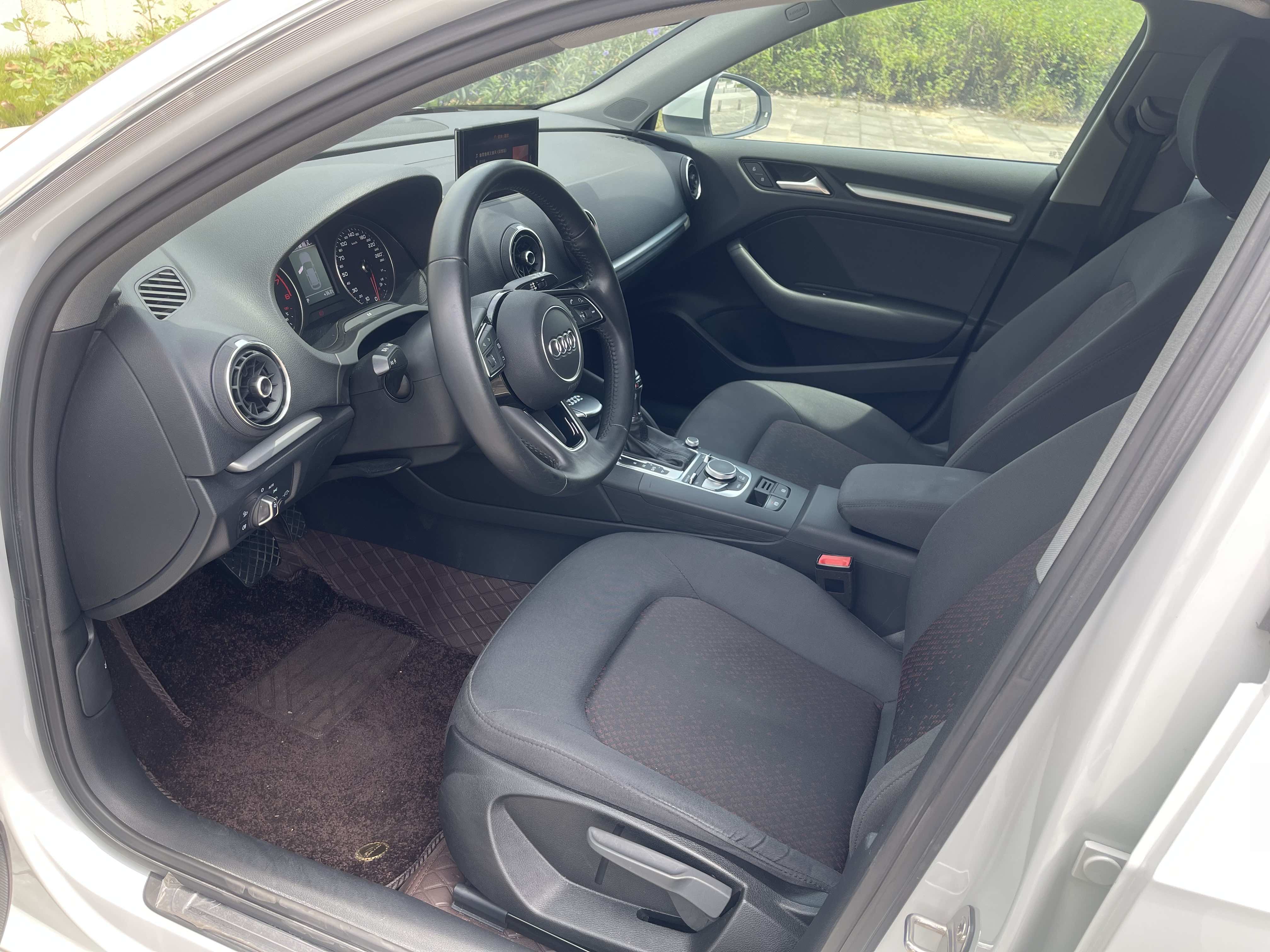 Audi A3 2019 car image #6