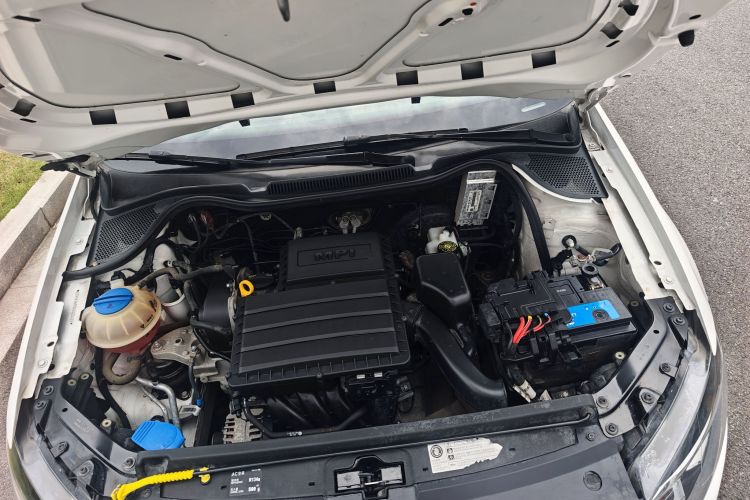 Volkswagen Polo 2016 #23 Volkswagen Polo 2016 car image #23