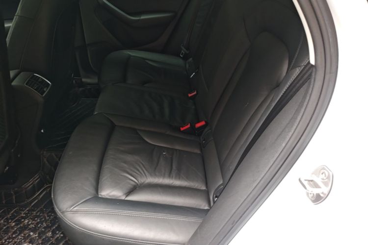Audi Q3 2017 #17 Audi Q3 2017 car image #17