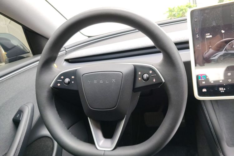 Tesla Model 3 2025 #11 Tesla Model 3 2025 car image #11